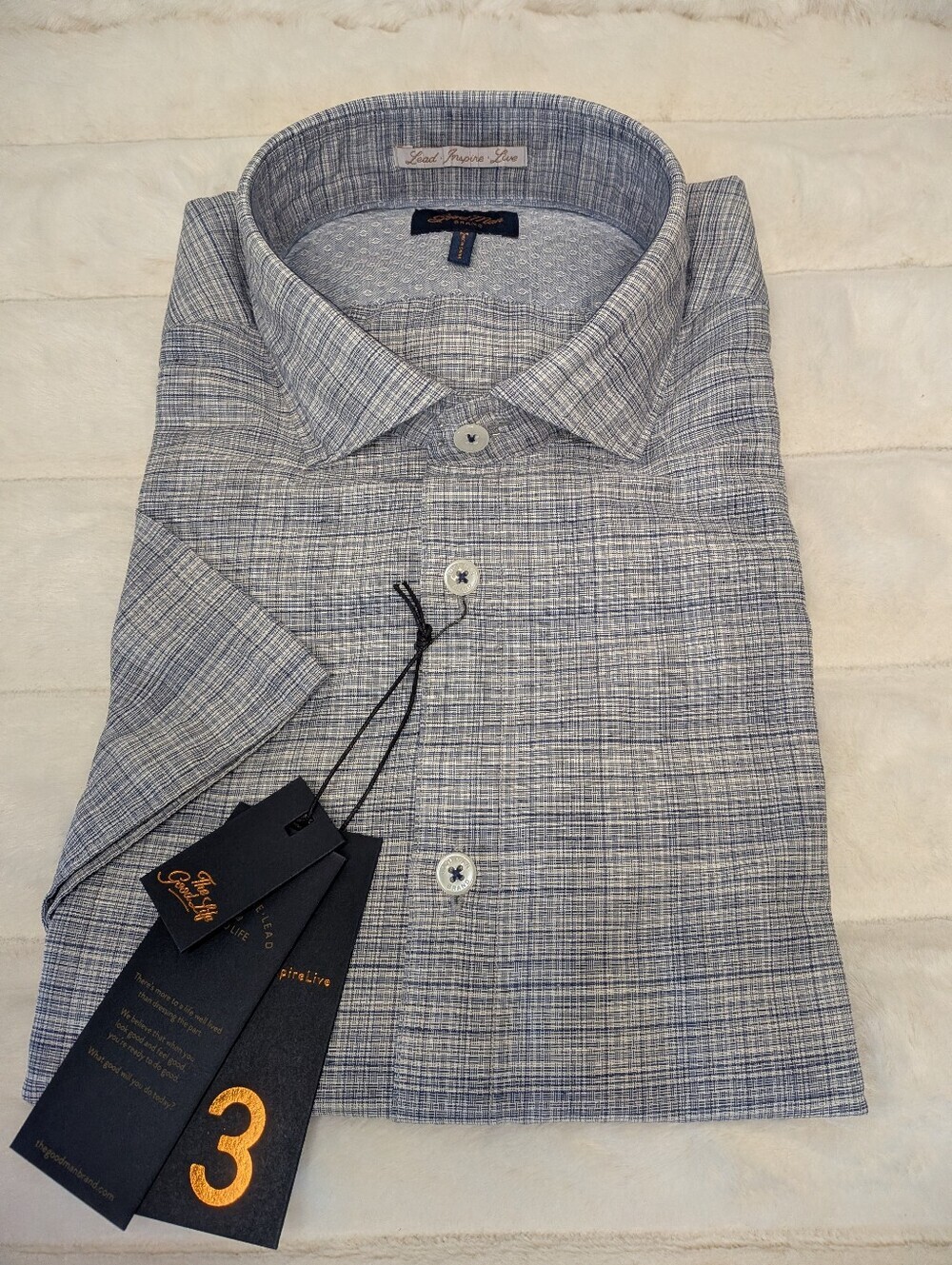 Good Man Brand Casual Button Down Short Sleeve Shirt Medium NWT